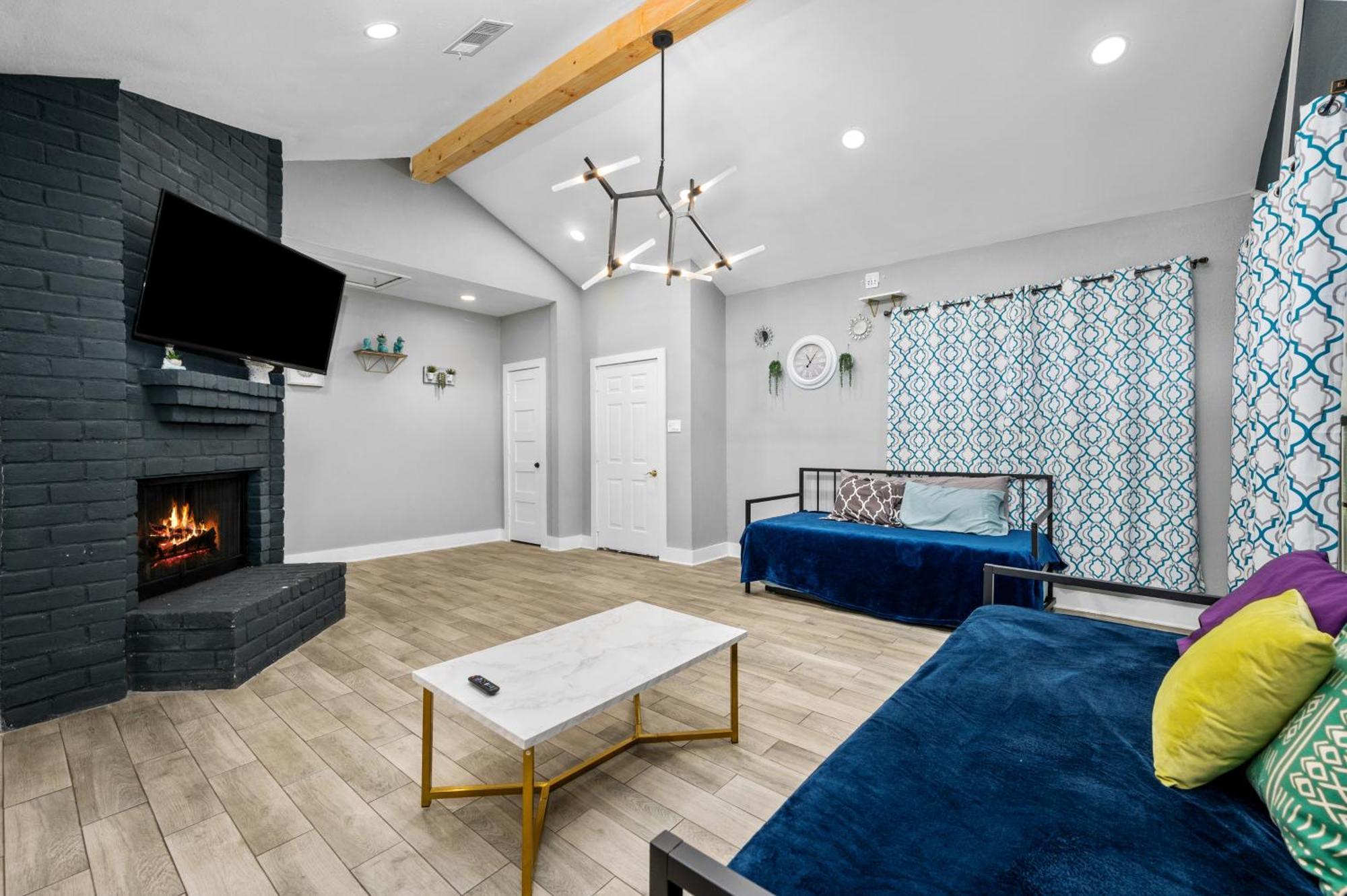 Spacious Galleria Apartment With Free Park 휴스턴 외부 사진